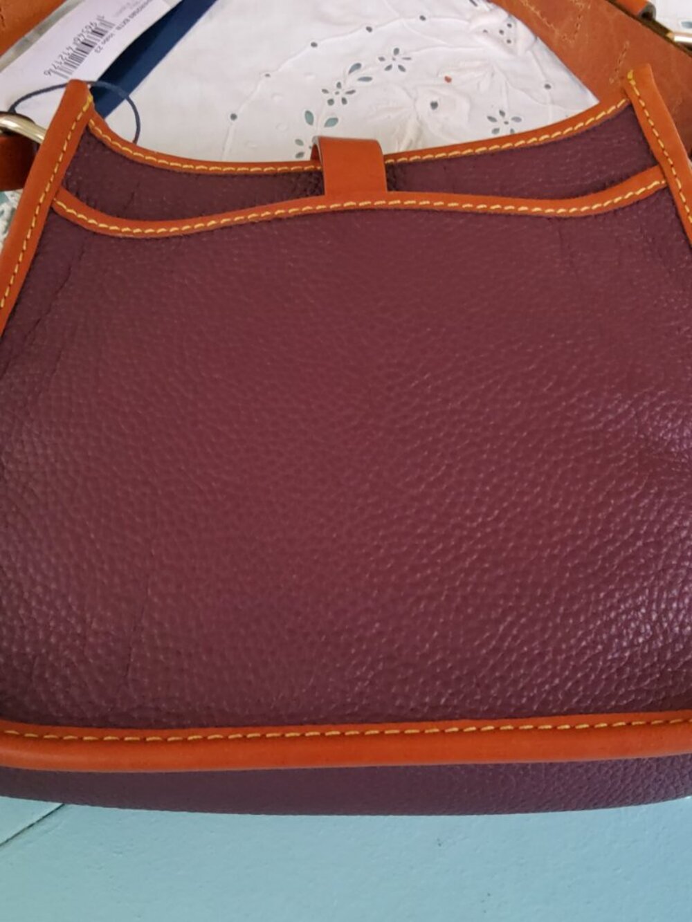 NWT Dooney & Bourke Large Duck Heritage Hobo 23 in Bordeaux - Picture 9 of 10